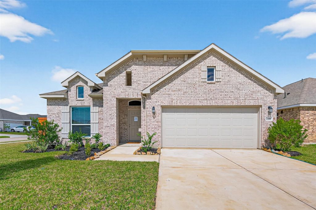 22018 Giulia Village Drive, Hockley, TX 77447