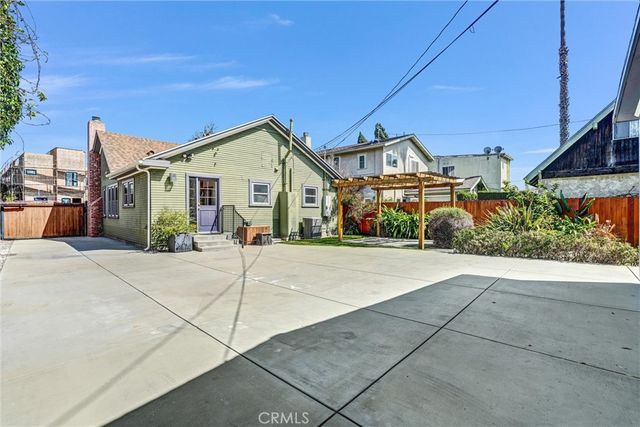4109 Higuera, Culver City, CA 90232