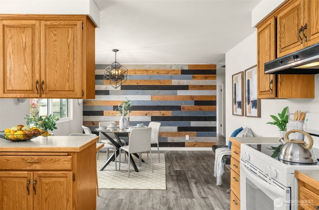 5200 110th Place NE, Marysville, WA 98271