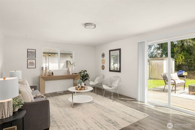 5200 110th Place NE, Marysville, WA 98271