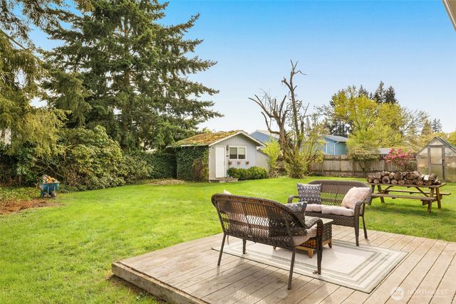 5200 110th Place NE, Marysville, WA 98271