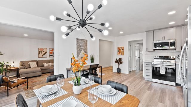 6400 Coyle Ave, Carmichael, CA 95608