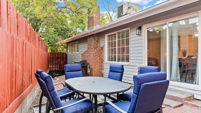 6400 Coyle Ave, Carmichael, CA 95608