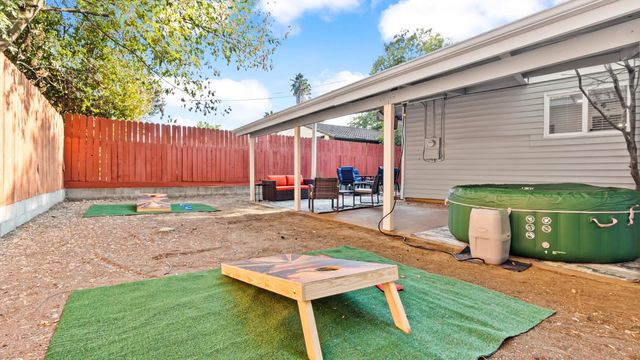 6400 Coyle Ave, Carmichael, CA 95608