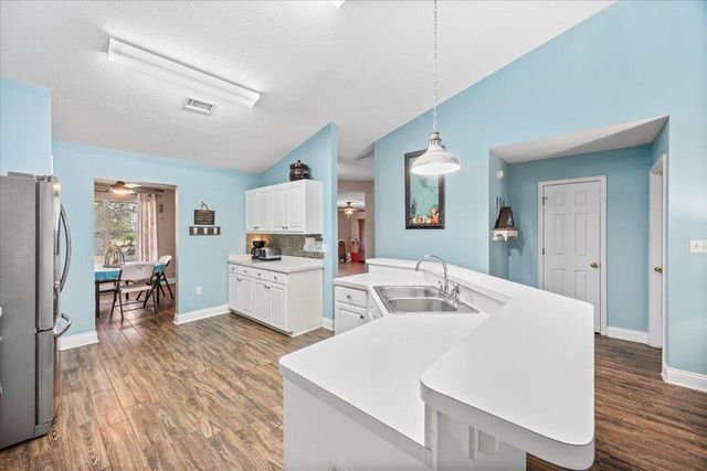 7006 Brighton Oaks Blvd Boulevard, Navarre, FL 32566