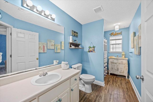 7006 Brighton Oaks Blvd Boulevard, Navarre, FL 32566