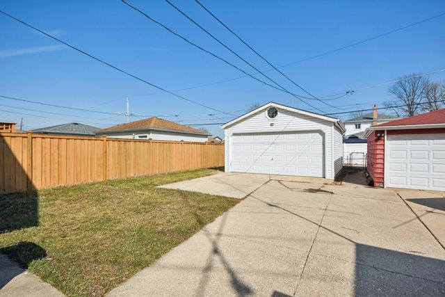 2511 Davisson Street, River Grove, IL 60171