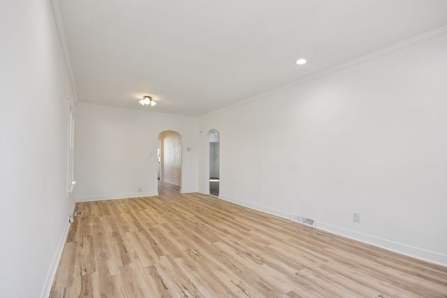 2511 Davisson Street, River Grove, IL 60171