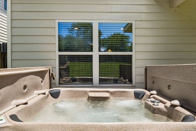 10622 Gentle Fox Bay, San Antonio, TX 78245
