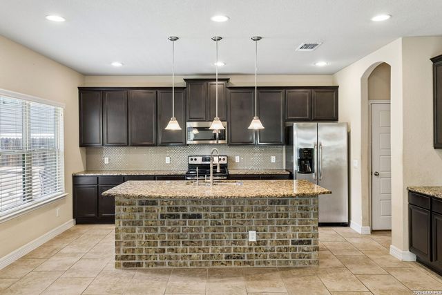 10622 Gentle Fox Bay, San Antonio, TX 78245