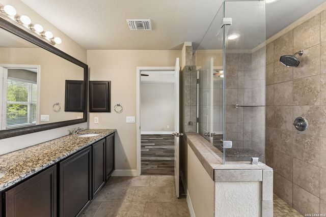 10622 Gentle Fox Bay, San Antonio, TX 78245