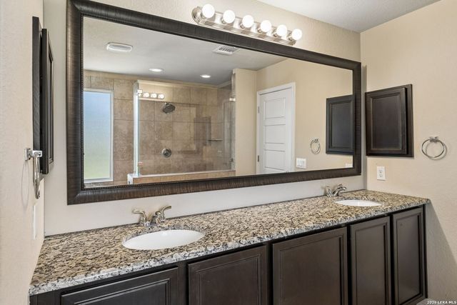 10622 Gentle Fox Bay, San Antonio, TX 78245