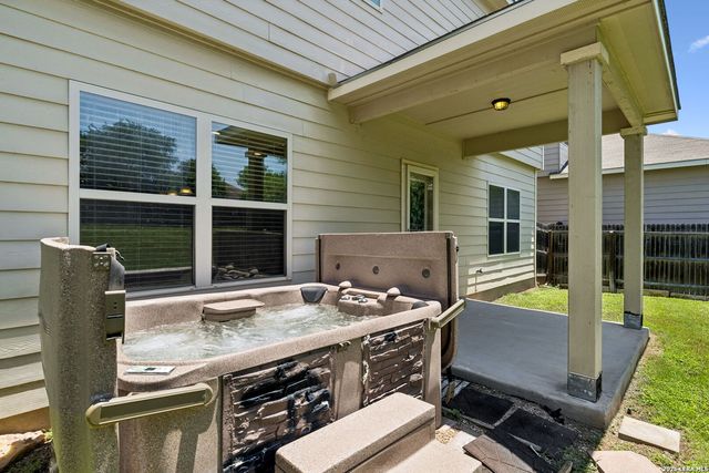 10622 Gentle Fox Bay, San Antonio, TX 78245