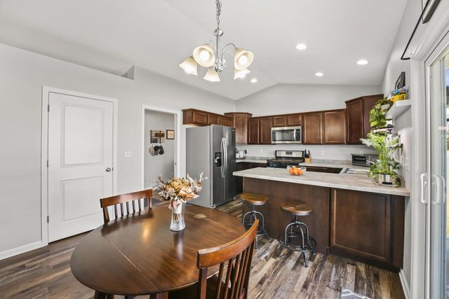 100 E Gailen LANE, Milton, WI 53563