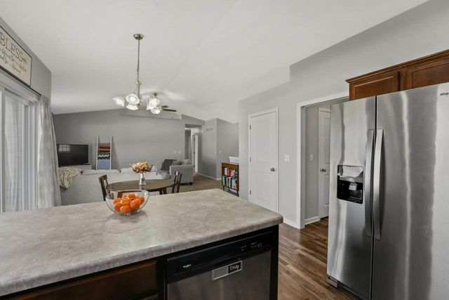 100 E Gailen LANE, Milton, WI 53563