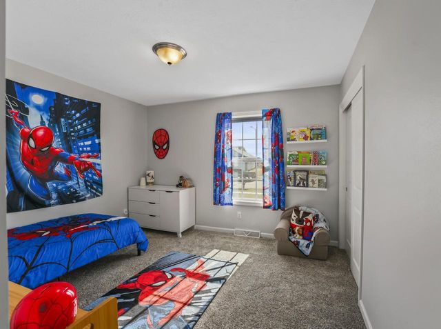 100 E Gailen LANE, Milton, WI 53563