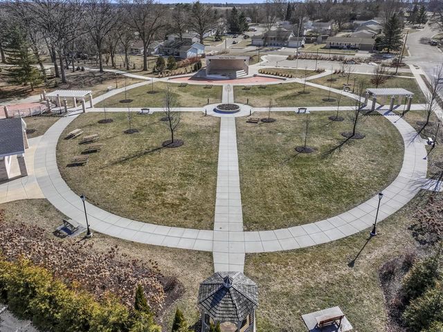 100 E Gailen LANE, Milton, WI 53563