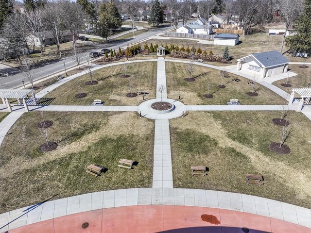 100 E Gailen LANE, Milton, WI 53563