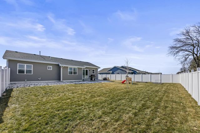 100 E Gailen LANE, Milton, WI 53563