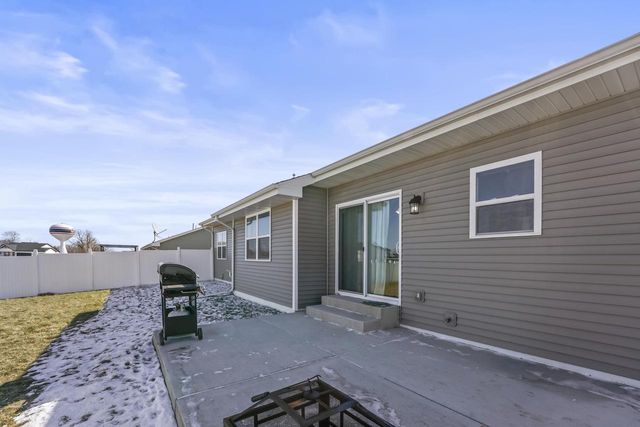 100 E Gailen LANE, Milton, WI 53563