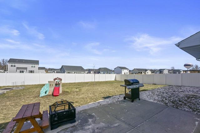 100 E Gailen LANE, Milton, WI 53563