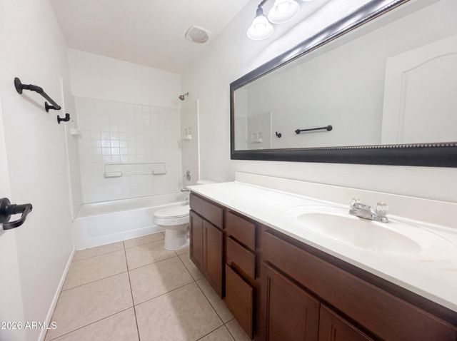 1043 E DANIELLA Drive, San Tan Valley, AZ 85140