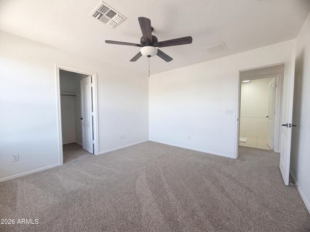 1043 E DANIELLA Drive, San Tan Valley, AZ 85140