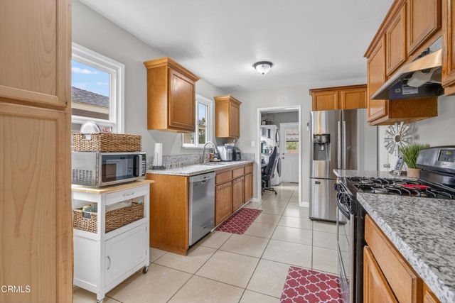 431 W Cornell Drive, Rialto, CA 92376