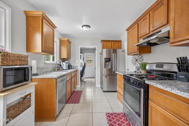 431 W Cornell Drive, Rialto, CA 92376