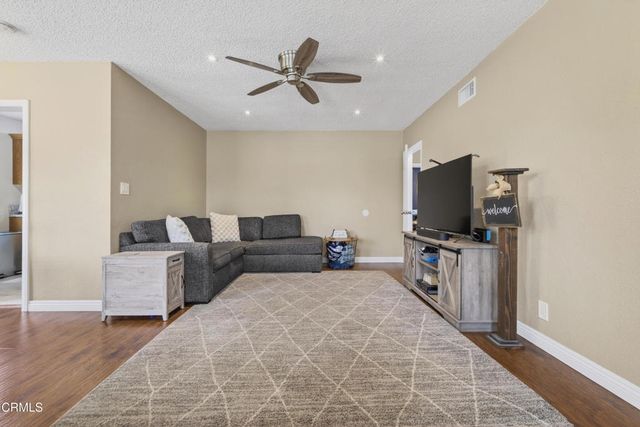 431 W Cornell Drive, Rialto, CA 92376