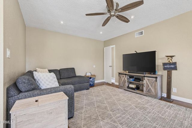 431 W Cornell Drive, Rialto, CA 92376