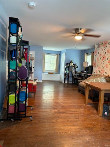 1019 Ravenswood Drive, Evansville, IN 47714