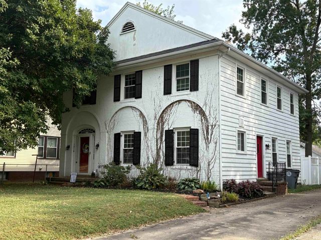 1019 Ravenswood Drive, Evansville, IN 47714