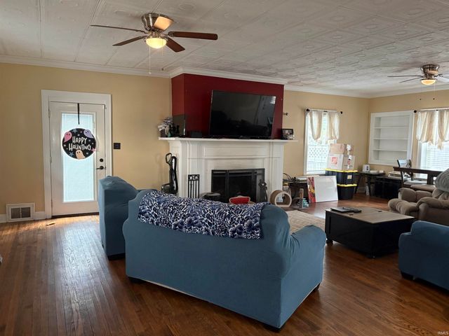 1019 Ravenswood Drive, Evansville, IN 47714