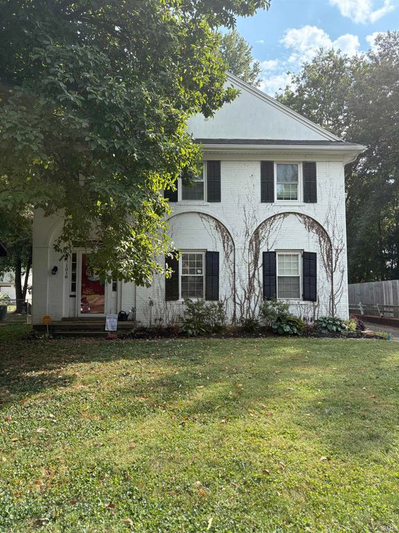 1019 Ravenswood Drive, Evansville, IN 47714