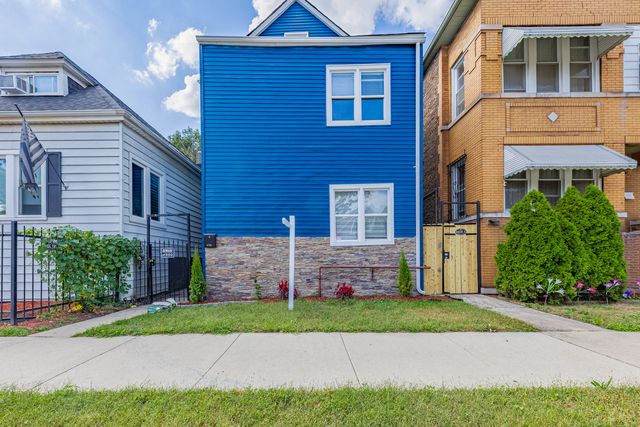 8428 S Escanaba Avenue, Chicago, IL 60617