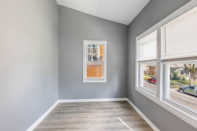 8428 S Escanaba Avenue, Chicago, IL 60617