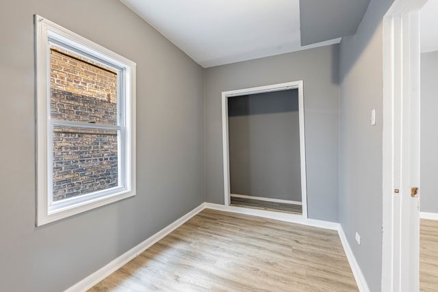 8428 S Escanaba Avenue, Chicago, IL 60617