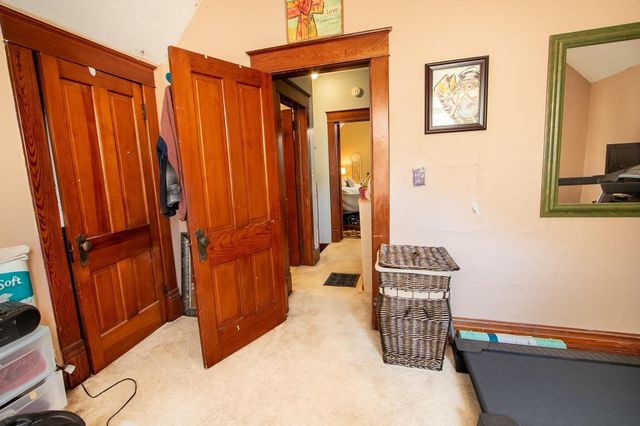 201 N Elm St, Whitewater, KS 67154