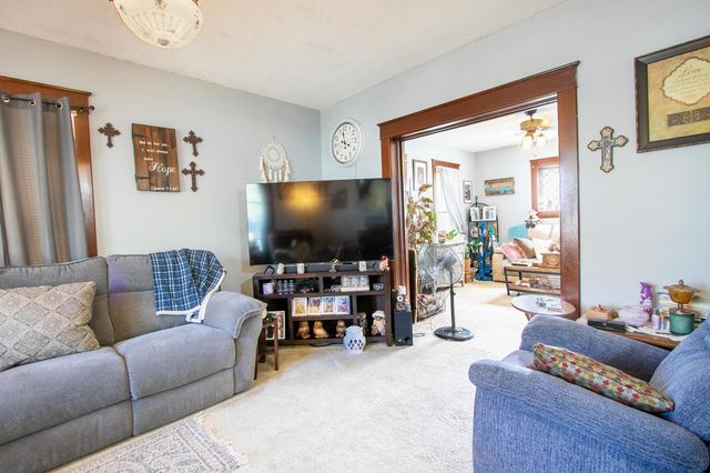 201 N Elm St, Whitewater, KS 67154