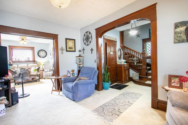 201 N Elm St, Whitewater, KS 67154