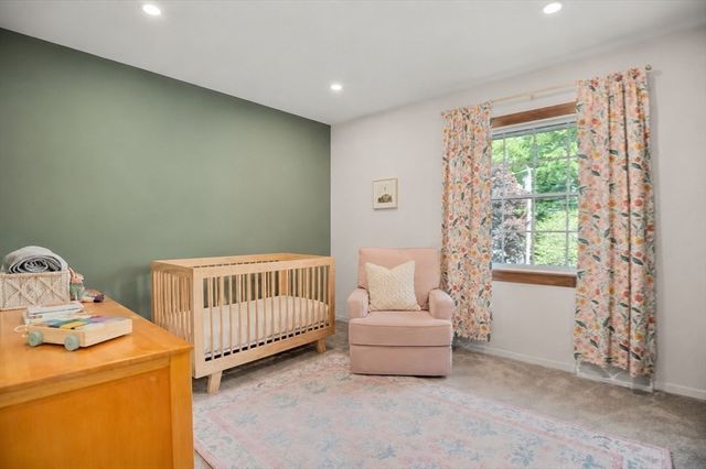 30 Vinal St, Hudson, MA 01749