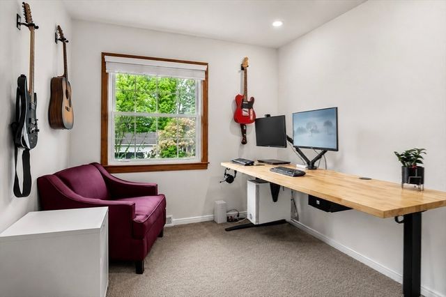 30 Vinal St, Hudson, MA 01749