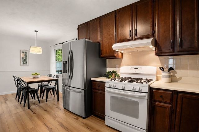 30 Vinal St, Hudson, MA 01749