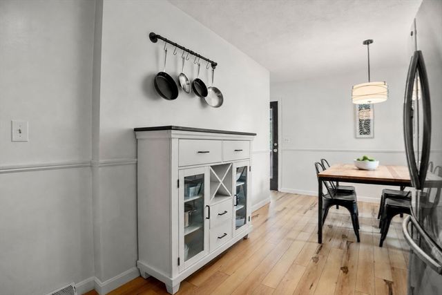 30 Vinal St, Hudson, MA 01749