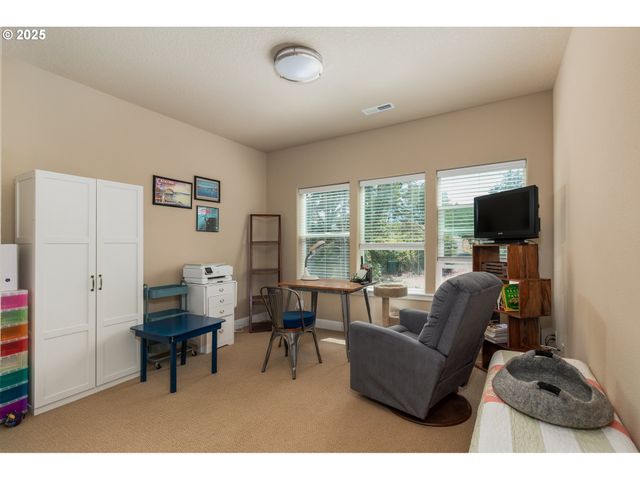 1190 Se 2ND Ct, Lincoln City, OR 97367