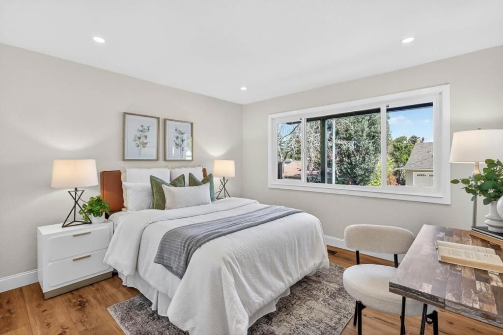 Image 21 of property listing at 10471 Scenic Boulevard, Cupertino, CA 95014