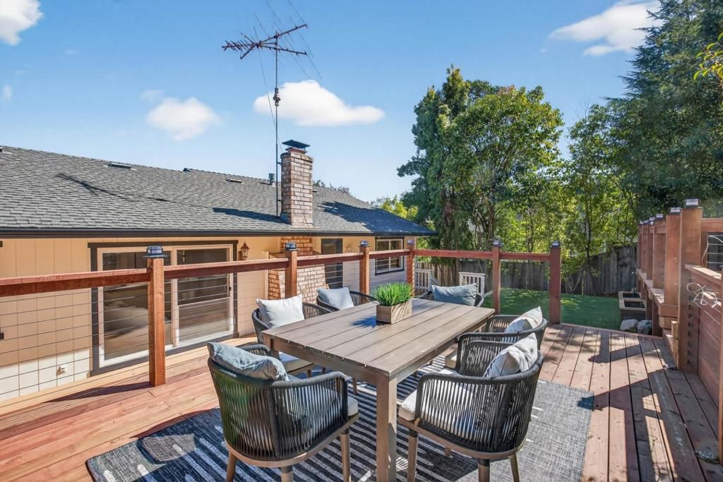 Image 29 of property listing at 10471 Scenic Boulevard, Cupertino, CA 95014