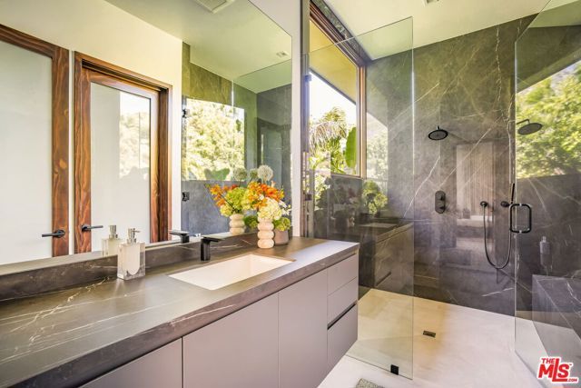 11809 Ellice Street, Malibu, CA 90265