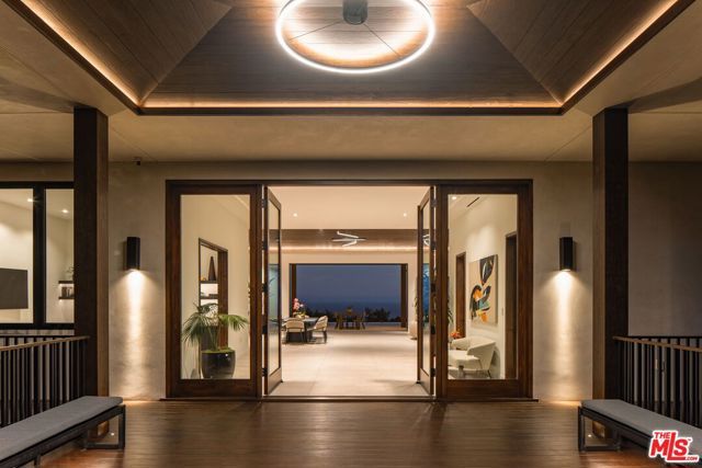 11809 Ellice Street, Malibu, CA 90265